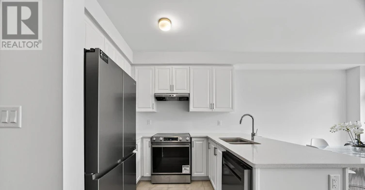 29 Milady Crescent, Barrie, ON, L9J 0X3 - 9