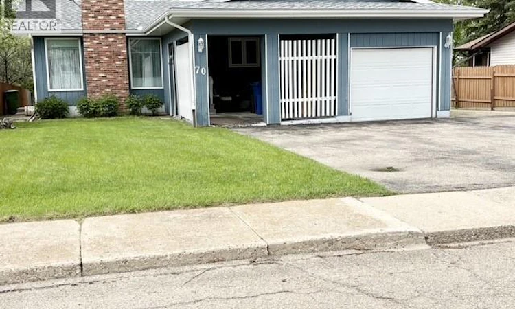 70 Clarewood Crescent
