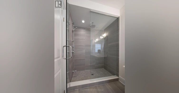70A Thomas Street, Mississauga, ON, L5M 2R6 - 17