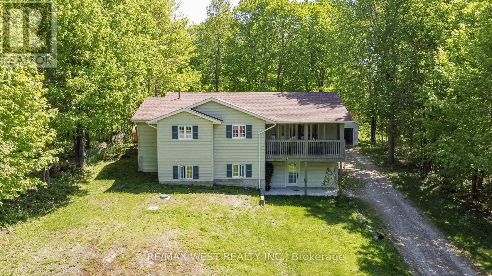 1084 Bonnie Lake Road, Bracebridge, ON, P1L 1W9