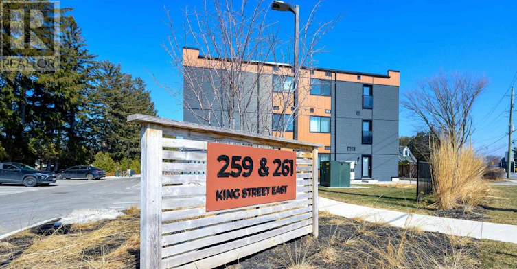 302-261 King Street E, Hamilton, ON, L8G 1L9