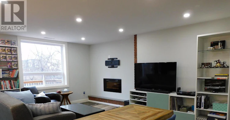 B-25 Tannery Street, Mississauga, ON, L5M 1V1