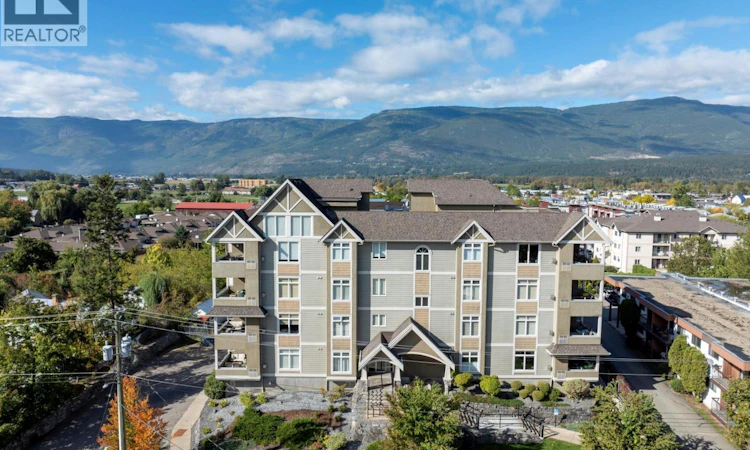 103-611 SW Shuswap Street