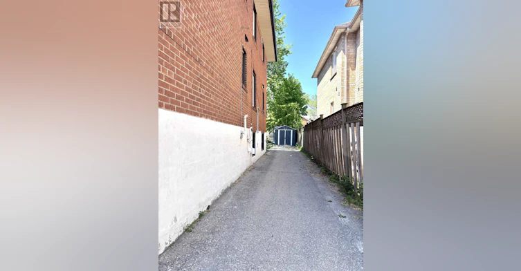 100 Portland Street, Toronto, ON, M8Y 1A7 - 22