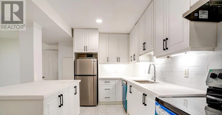 1-4 Garrow Avenue, Toronto, ON, M6N 2C5 - 11