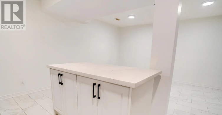 1-4 Garrow Avenue, Toronto, ON, M6N 2C5 - 9