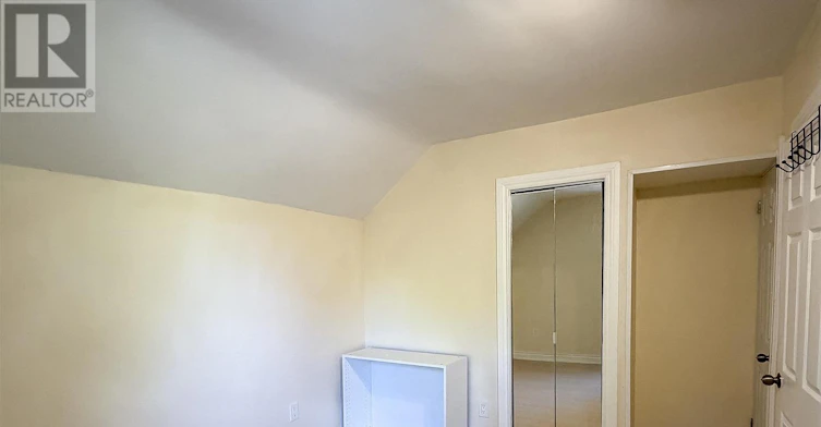 UPPER-148 Belgravia Avenue, Toronto, ON, M6E 2M7 - 17