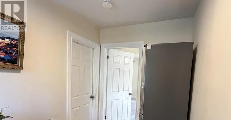UPPER-148 Belgravia Avenue, Toronto, ON, M6E 2M7 - 15