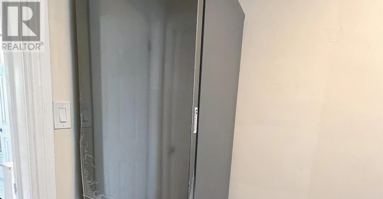 UPPER-148 Belgravia Avenue, Toronto, ON, M6E 2M7 - 11