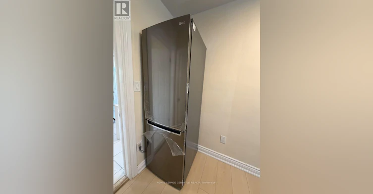 UPPER-148 Belgravia Avenue, Toronto, ON, M6E 2M7 - 11