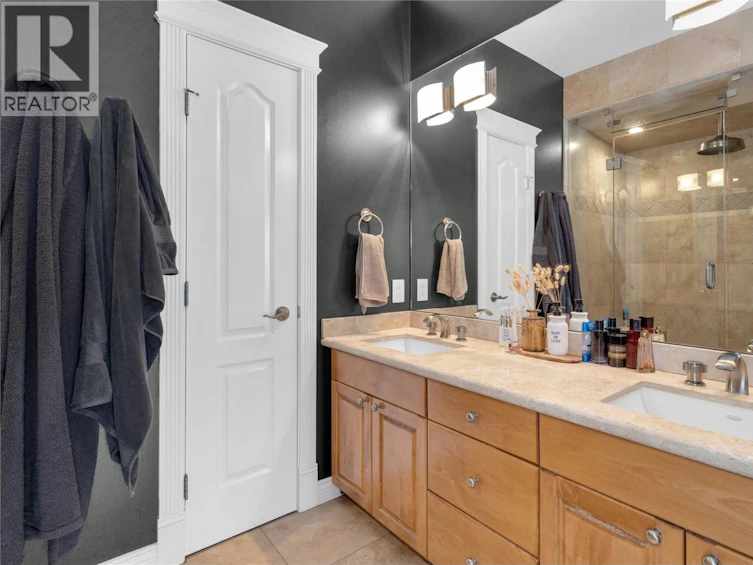 628 S Spruceview Place, Kelowna, BC, V1V 2P7 - 29