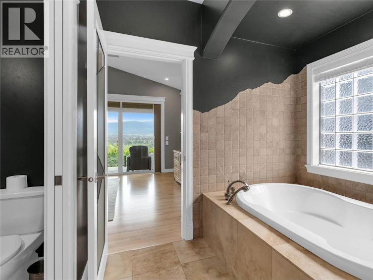 628 S Spruceview Place, Kelowna, BC, V1V 2P7 - 31