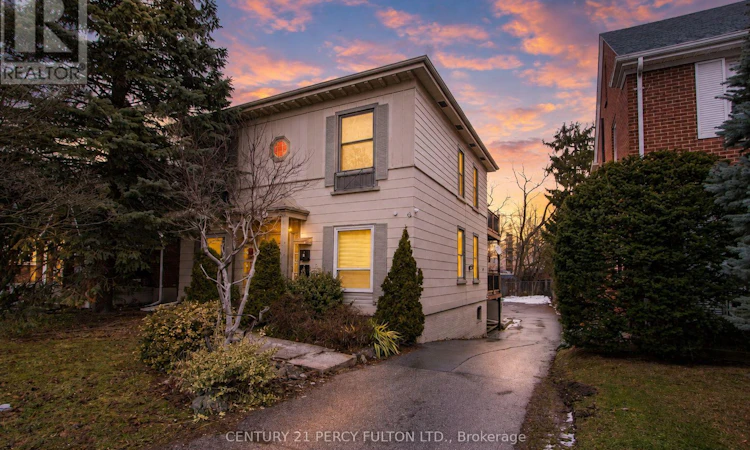 140 Ridout Street S