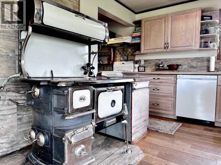 6300-6310 N Horse Lake Road, 100 Mile House, BC, V0K 2E3 - 19