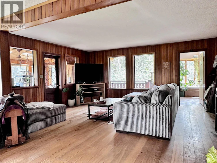 6300-6310 N Horse Lake Road, 100 Mile House, BC, V0K 2E3 - 8