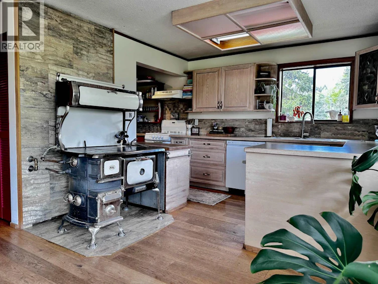 6300-6310 N Horse Lake Road, 100 Mile House, BC, V0K 2E3 - 21