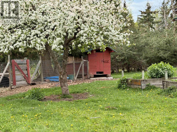 6300-6310 N Horse Lake Road, 100 Mile House, BC, V0K 2E3 - 33