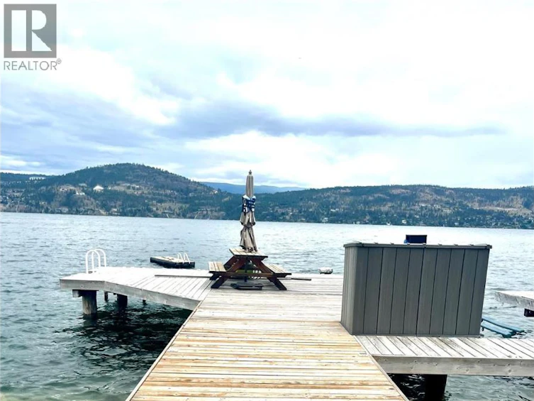 1649 N Westside Road, West Kelowna, BC, V1Z 3T4 - 4