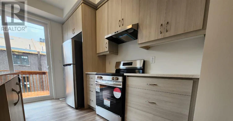 65 Lower Street, Barrie, ON, L9J 1B3 - 3
