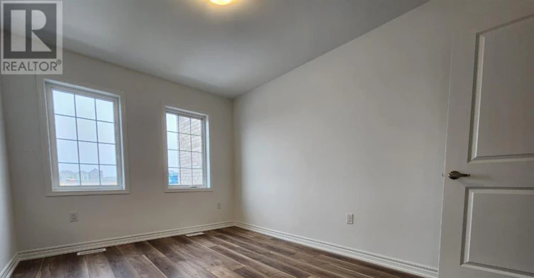 65 Lower Street, Barrie, ON, L9J 1B3 - 9