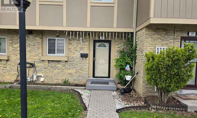 34-57 Hansen Road N