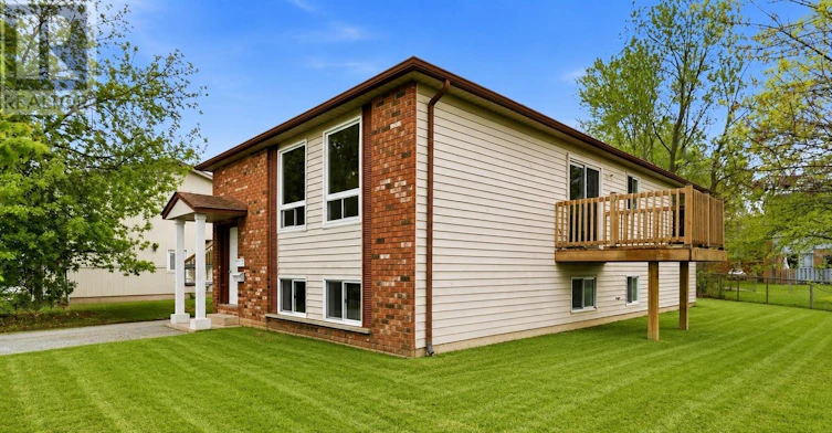 MAIN-21 Kirk Street, St. Catharines, ON, L2S 1B9 - 2