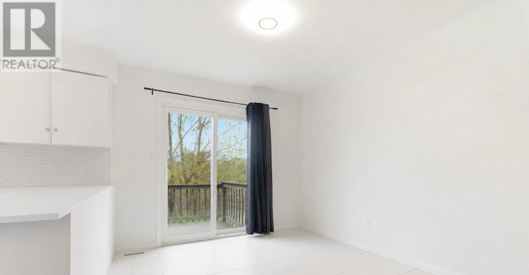 MAIN-21 Kirk Street, St. Catharines, ON, L2S 1B9 - 3