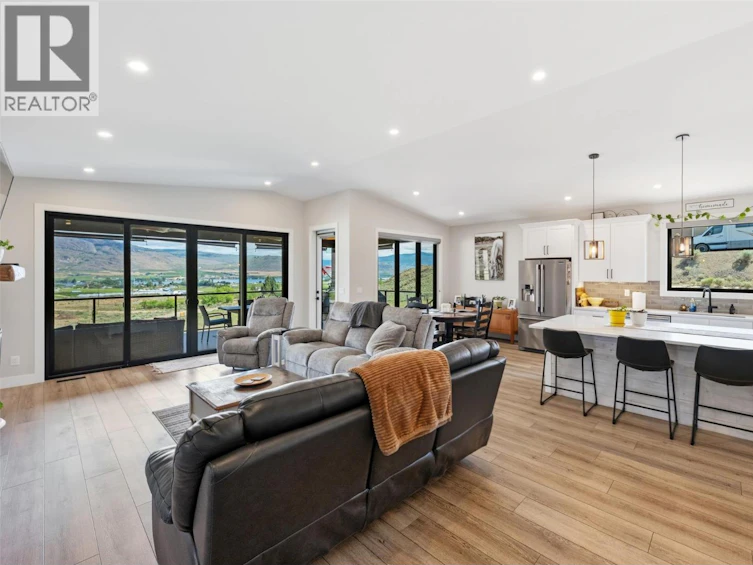 3803 Torrey Pines Drive, Osoyoos, BC, V0H 1V4 - 16