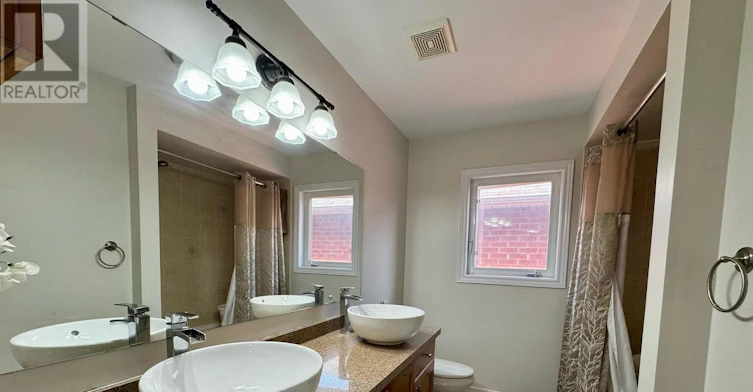 6 Hybrid Street, Brampton, ON, L7A 0L5 - 12