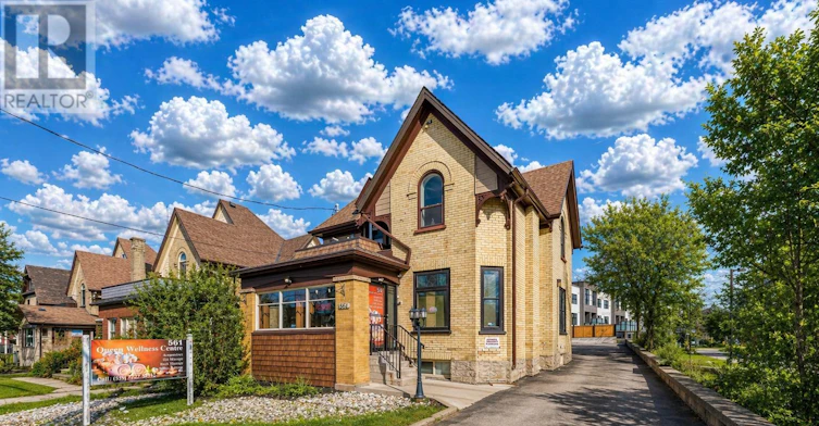UPPER-561 Queen Street S, Kitchener, ON, N2G 1W9