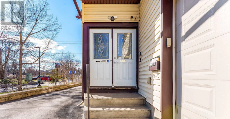 UPPER-561 Queen Street S, Kitchener, ON, N2G 1W9 - 27