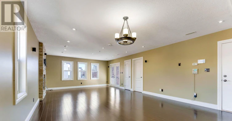 UPPER-561 Queen Street S, Kitchener, ON, N2G 1W9 - 8