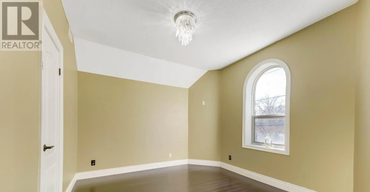 UPPER-561 Queen Street S, Kitchener, ON, N2G 1W9 - 17