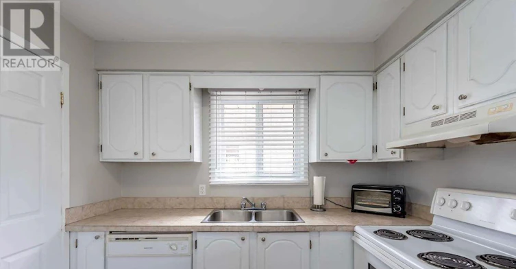 MAIN-90 Tupper Drive, Thorold, ON, L2V 4C8 - 3