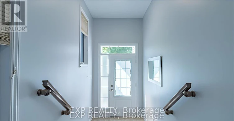 320 Autumnfield Street, Ottawa, ON, K2M 0J4 - 2