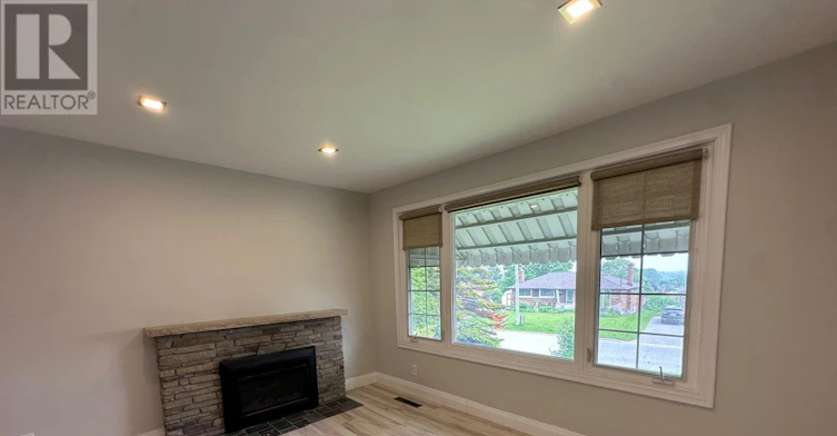 714 Tennyson Avenue, Oshawa, ON, L1H 3K4 - 5
