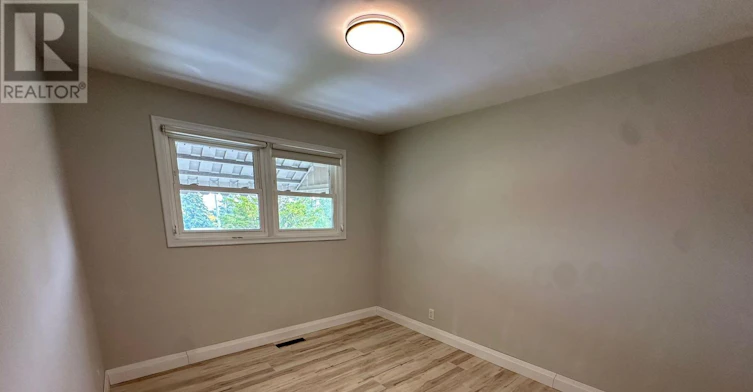 714 Tennyson Avenue, Oshawa, ON, L1H 3K4 - 4