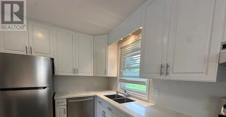 714 Tennyson Avenue, Oshawa, ON, L1H 3K4 - 6