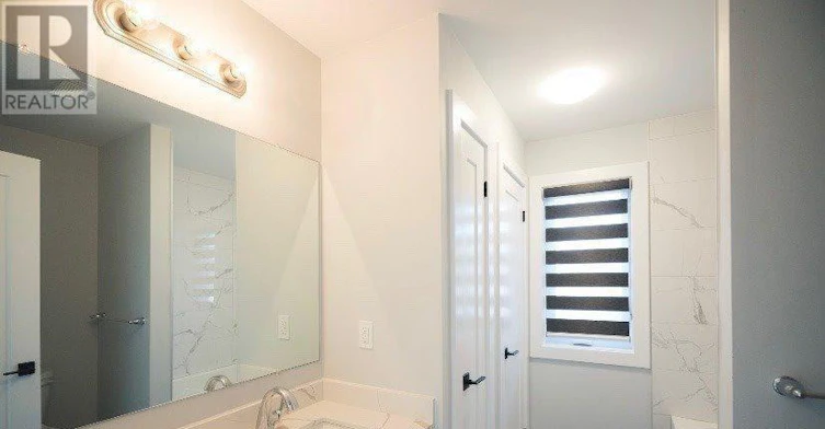 1-180 Prince Street W, Oshawa, ON, L1G 4E6 - 4