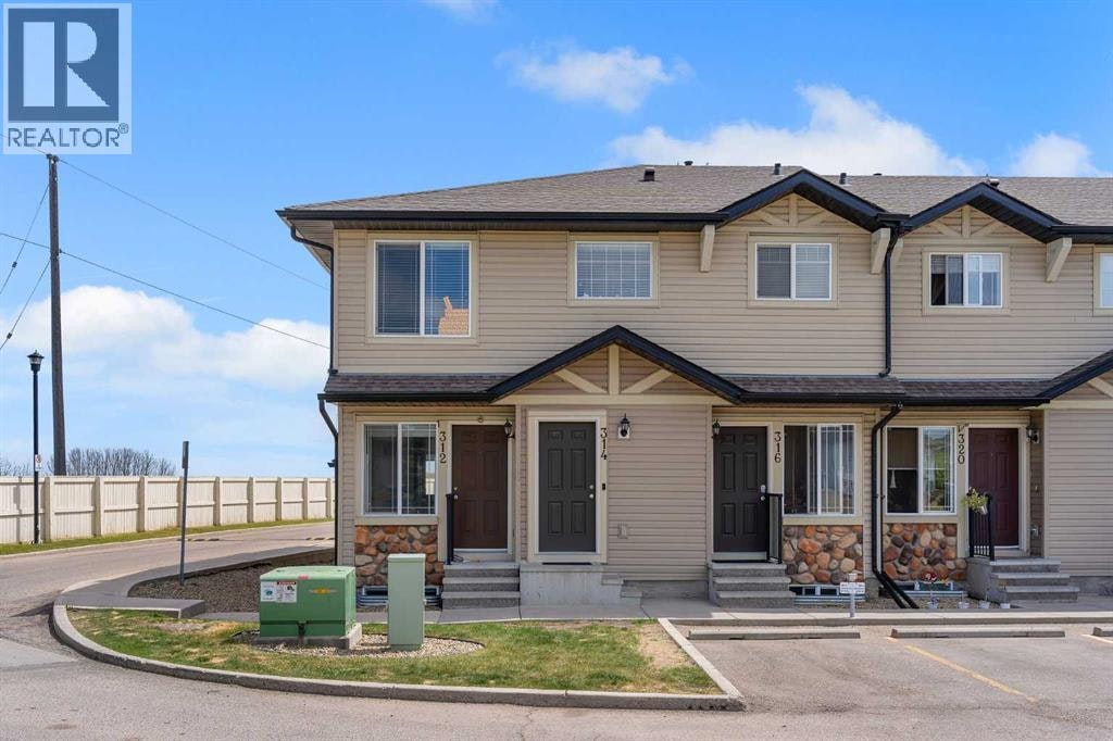 312 Saddlebrook Point NE, Calgary, AB, T3H 3C7