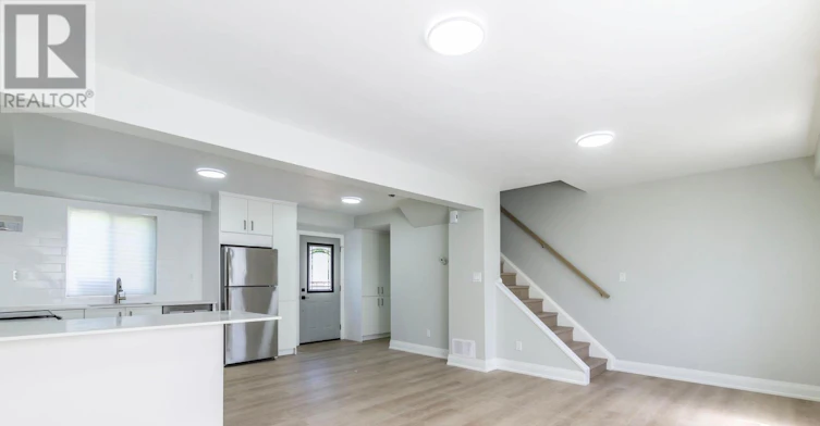 16 June Avenue, Guelph, ON, N1H 1H6 - 4