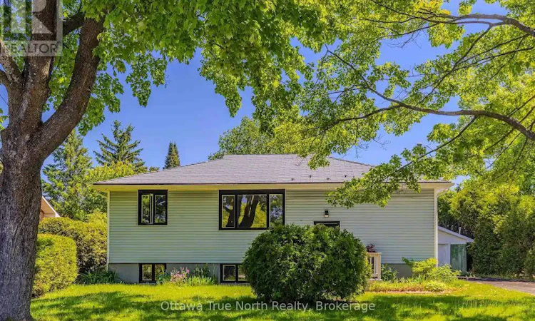 35 Tauvette Street