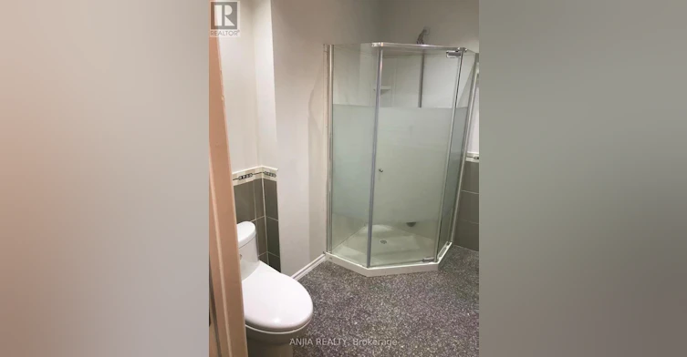 24 Jenmat Drive, Markham, ON, L6E 2A8 - 7