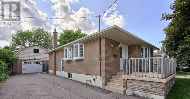 UPPER-28 Collins Crescent, Aurora, ON, L4G 2W2 - 2