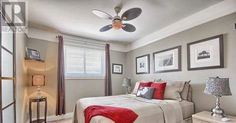 UPPER-28 Collins Crescent, Aurora, ON, L4G 2W2 - 7