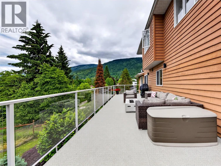 604 W Innes Street, Nelson, BC, V1L 3J3 - 55