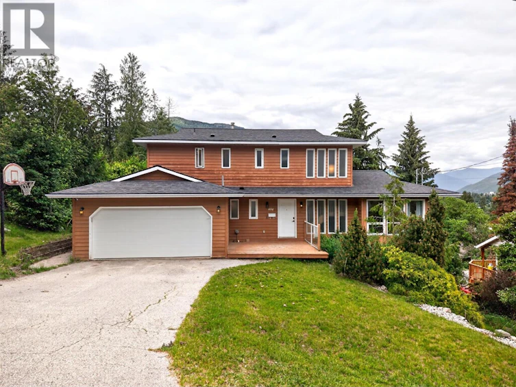 604 W Innes Street, Nelson, BC, V1L 3J3