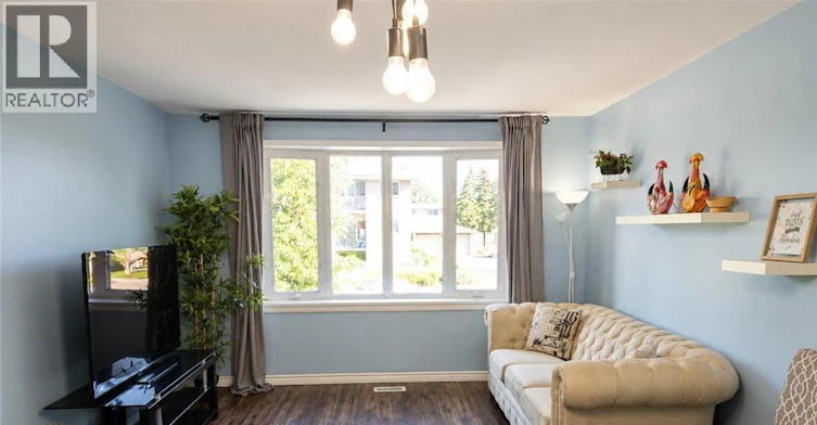 637B Silverbirch Road, Waterloo, ON, N2L 4R4 - 9