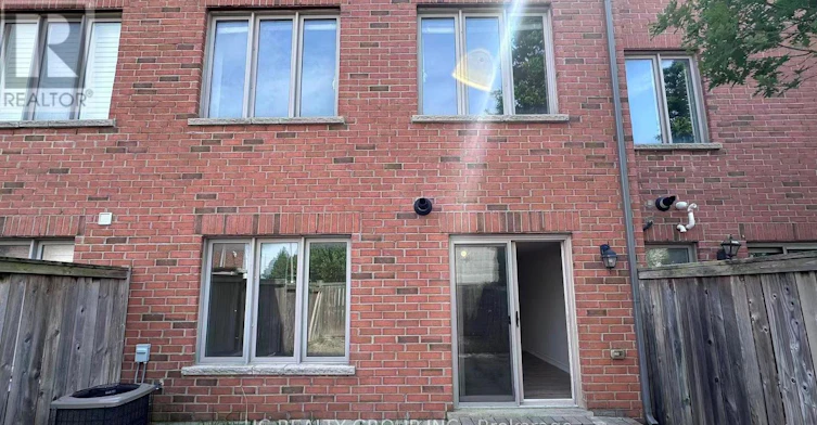 7 Lily Cup Avenue, Toronto, ON, M1L 0H4 - 31