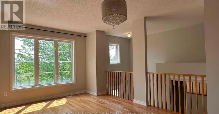 7 Lily Cup Avenue, Toronto, ON, M1L 0H4 - 5